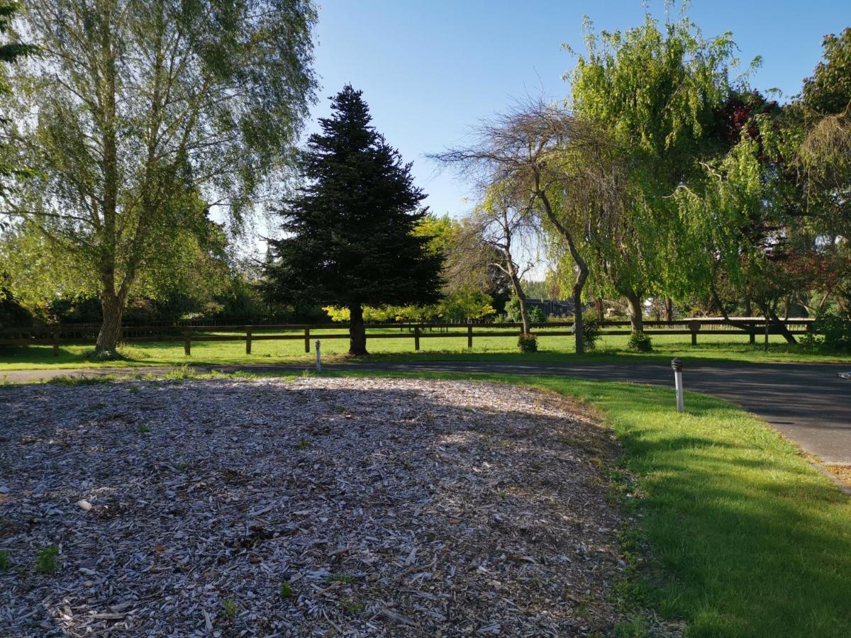 Farm Stay On Te Awa Cycleway Tamahere Exterior photo